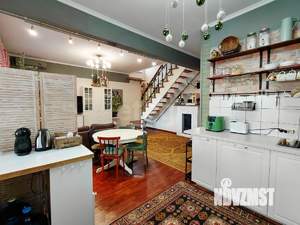 Дом 106м², 2-этажный, участок 6 сот.  