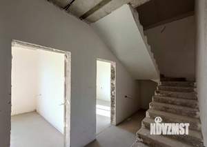 Дом 174м&sup2;, 2-этажный, участок 4 сот.  