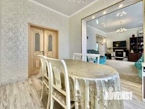 Дом 190м&sup2;, 2-этажный, участок 4 сот.  