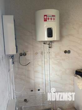 Дом 80м&sup2;, 2-этажный, участок 5 сот.  