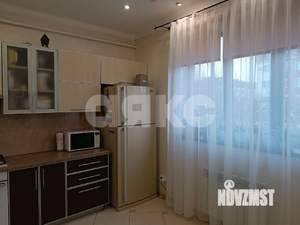 Дом 320м&sup2;, 1-этажный, участок 5 сот.  