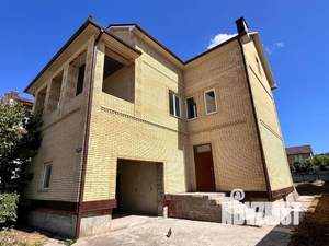 Дом 250м², 2-этажный, участок 7 сот.  