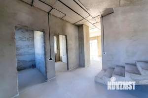 Дом 120м&sup2;, 2-этажный, участок 5 сот.  