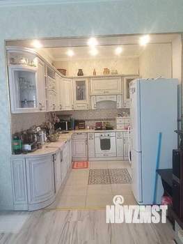 Дом 190м&sup2;, 2-этажный, участок 4 сот.  