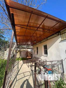 Дом 40м&sup2;, 2-этажный, участок 15 сот.  