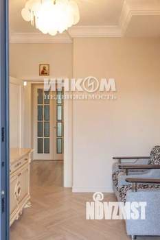 Дом 180м&sup2;, 2-этажный, участок 5 сот.  