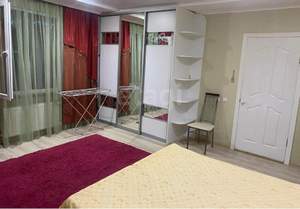 Дом 240м&sup2;, 1-этажный, участок 10 сот.  