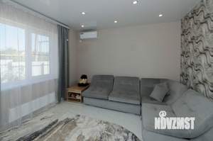 Дом 130м&sup2;, 2-этажный, участок 4 сот.  