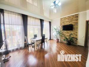 Дом 120м², 2-этажный, участок 4 сот.  