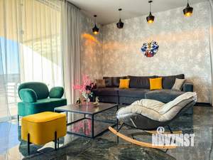 Дом 235м&sup2;, 2-этажный, участок 6 сот.  