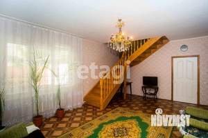 Дом 201м&sup2;, 2-этажный, участок 3 сот.  