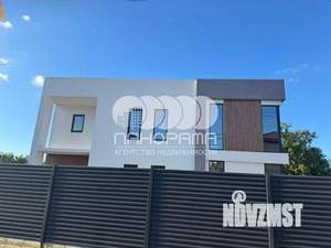 Дом 210м&sup2;, 2-этажный, участок 3 сот.  