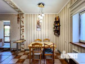 Дом 144м&sup2;, 2-этажный, участок 4 сот.  