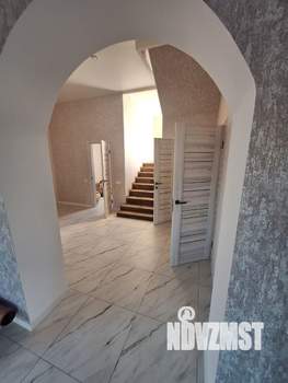 Коттедж 180м², 2-этажный, участок 4 сот.  