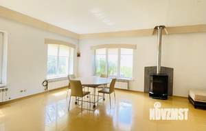 Дом 345м&sup2;, 3-этажный, участок 12 сот.  