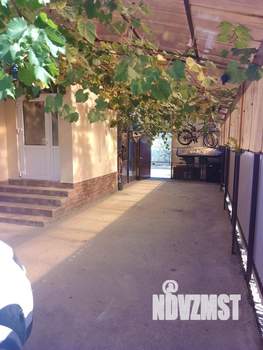 Дом 70м&sup2;, 2-этажный, участок 6 сот.  