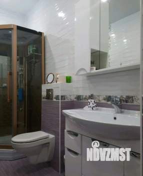 Дом 180м&sup2;, 2-этажный, участок 4 сот.  