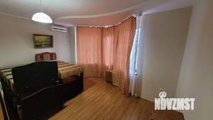 Дом 239м&sup2;, 2-этажный, участок 7 сот.  