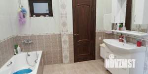 Дом 220м², 2-этажный, участок 6 сот.  