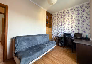 Дом 184м&sup2;, 3-этажный, участок 6 сот.  