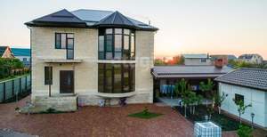 Дом 343м², 3-этажный, участок 8 сот.  