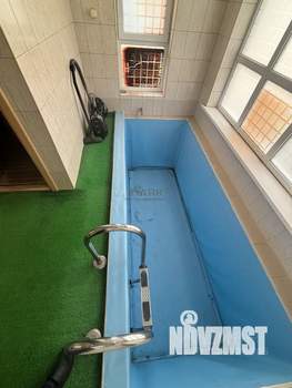 Дом 240м&sup2;, 2-этажный, участок 9 сот.  