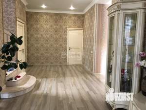 Дом 352м&sup2;, 3-этажный, участок 5 сот.  