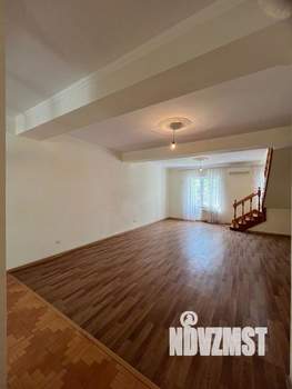 Дом 172м&sup2;, 2-этажный, участок 5 сот.  