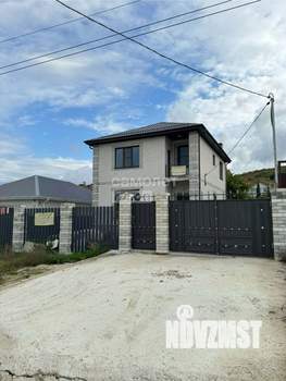 Дом 150м&sup2;, 2-этажный, участок 3 сот.  