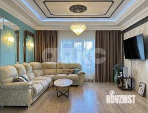 Дом 476м², 3-этажный, участок 10 сот.  