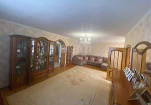 Дом 261м&sup2;, 3-этажный, участок 3 сот.  