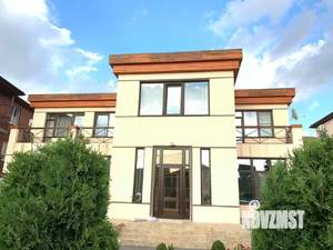 Дом 253м², 2-этажный, участок 6 сот.  