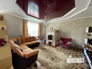 Дом 556м&sup2;, 2-этажный, участок 6 сот.  