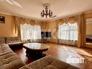 Дом 371м², 2-этажный, участок 9 сот.  