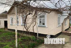 Дом 60м², 2-этажный, участок 7 сот.  
