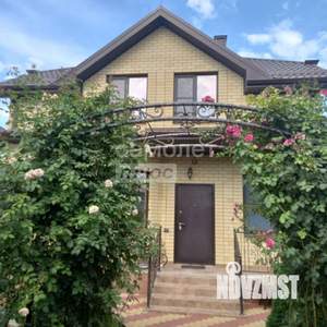 Дом 141м&sup2;, 2-этажный, участок 4 сот.  