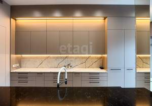 Дом 401м&sup2;, 1-этажный, участок 4 сот.  