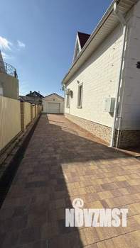 Дом 300м&sup2;, 2-этажный, участок 8 сот.  