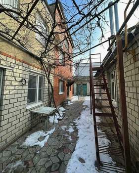 Дом 80м², 3-этажный, участок 1 сот.  
