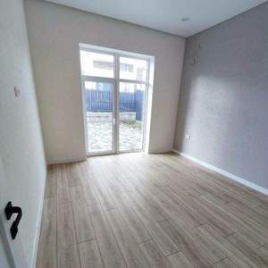 Дом 140м&sup2;, 2-этажный, участок 4 сот.  