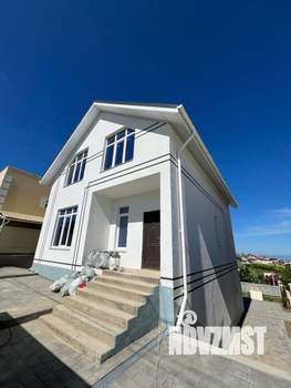 Дом 220м&sup2;, 3-этажный, участок 4 сот.  