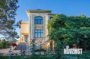 Дом 560м², 3-этажный, участок 26 сот.  