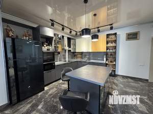 Дом 310м&sup2;, 2-этажный, участок 6 сот.  