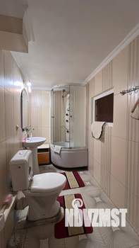 Дом 377м&sup2;, 2-этажный, участок 10 сот.  