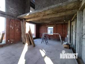 Дом 200м², 3-этажный, участок 5 сот.  