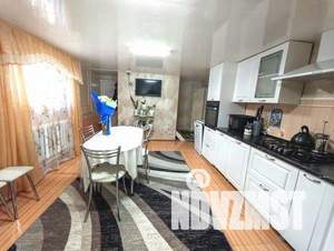 Дом 240м², 2-этажный, участок 8 сот.  