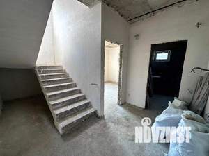 Дом 132м&sup2;, 2-этажный, участок 3 сот.  