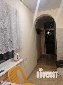 Дом 200м&sup2;, 2-этажный, участок 4 сот.  