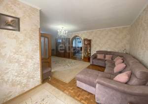 Дом 261м&sup2;, 3-этажный, участок 3 сот.  