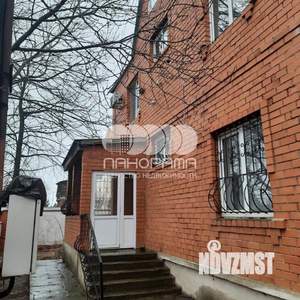 Дом 272м², 2-этажный, участок 11 сот.  